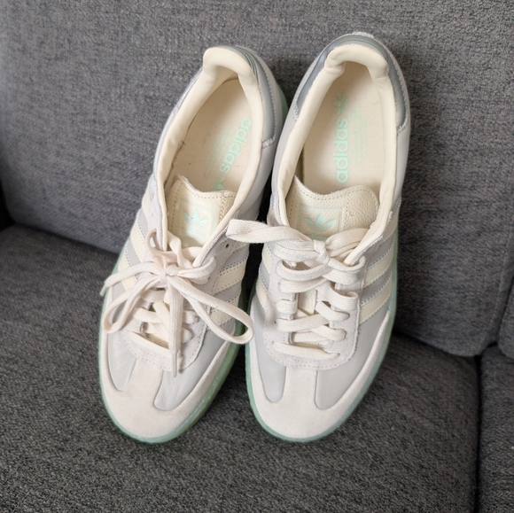 adidas Sambae Sneaker - Picture 3 of 8